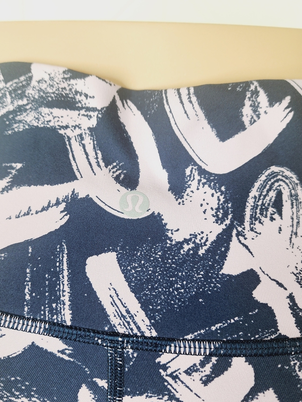 Lululemon Wunder Under HighRise Tight Graffiti Pop Antoinette Full Luxtreme 10 - Picture 5 of 7